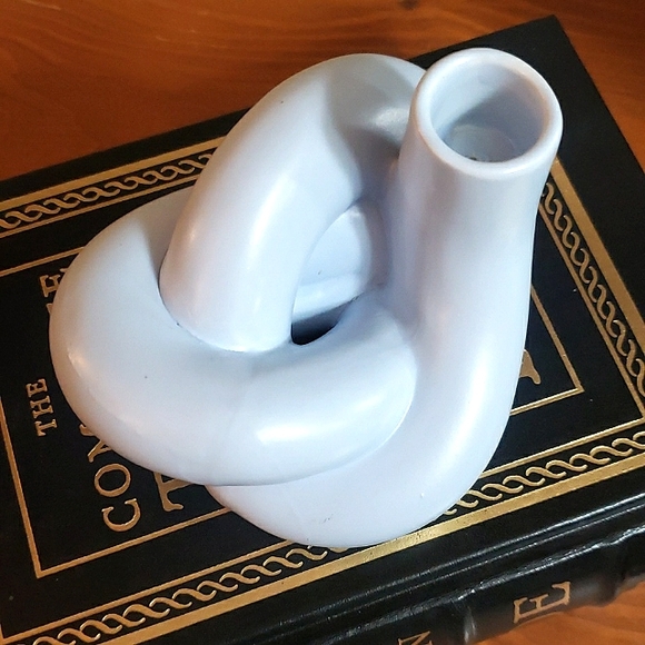 Vintage Ceramic Knot Candle Holder - Picture 5 of 10